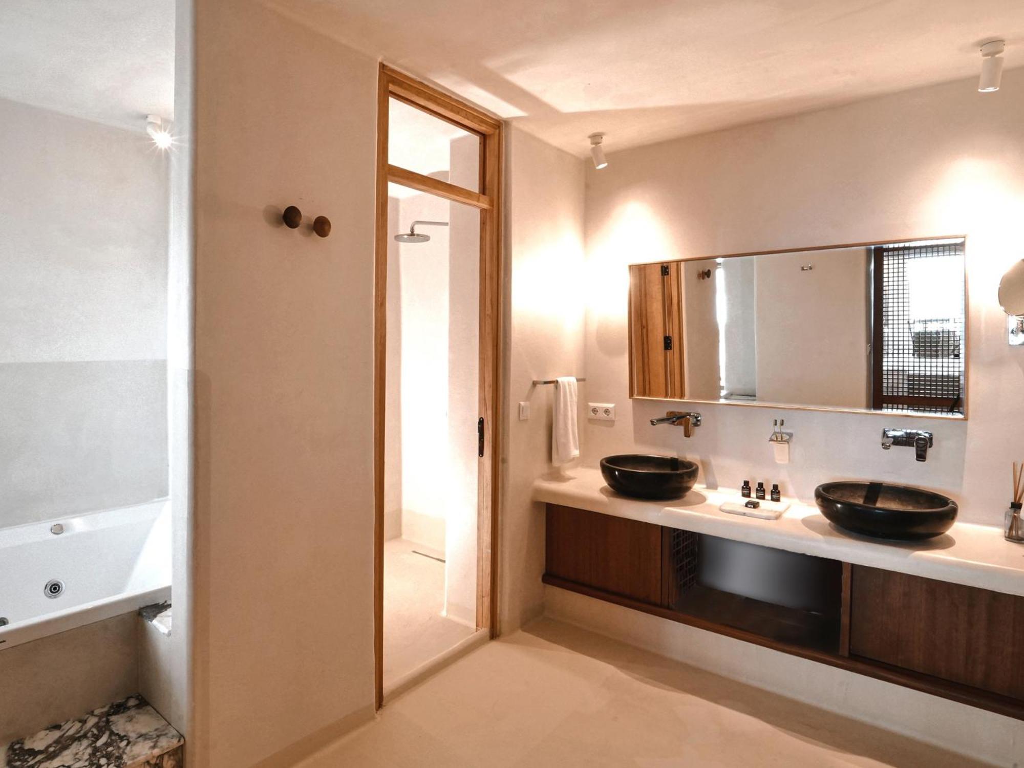 Perios Beach House - Adults Only Turunç Rum bild