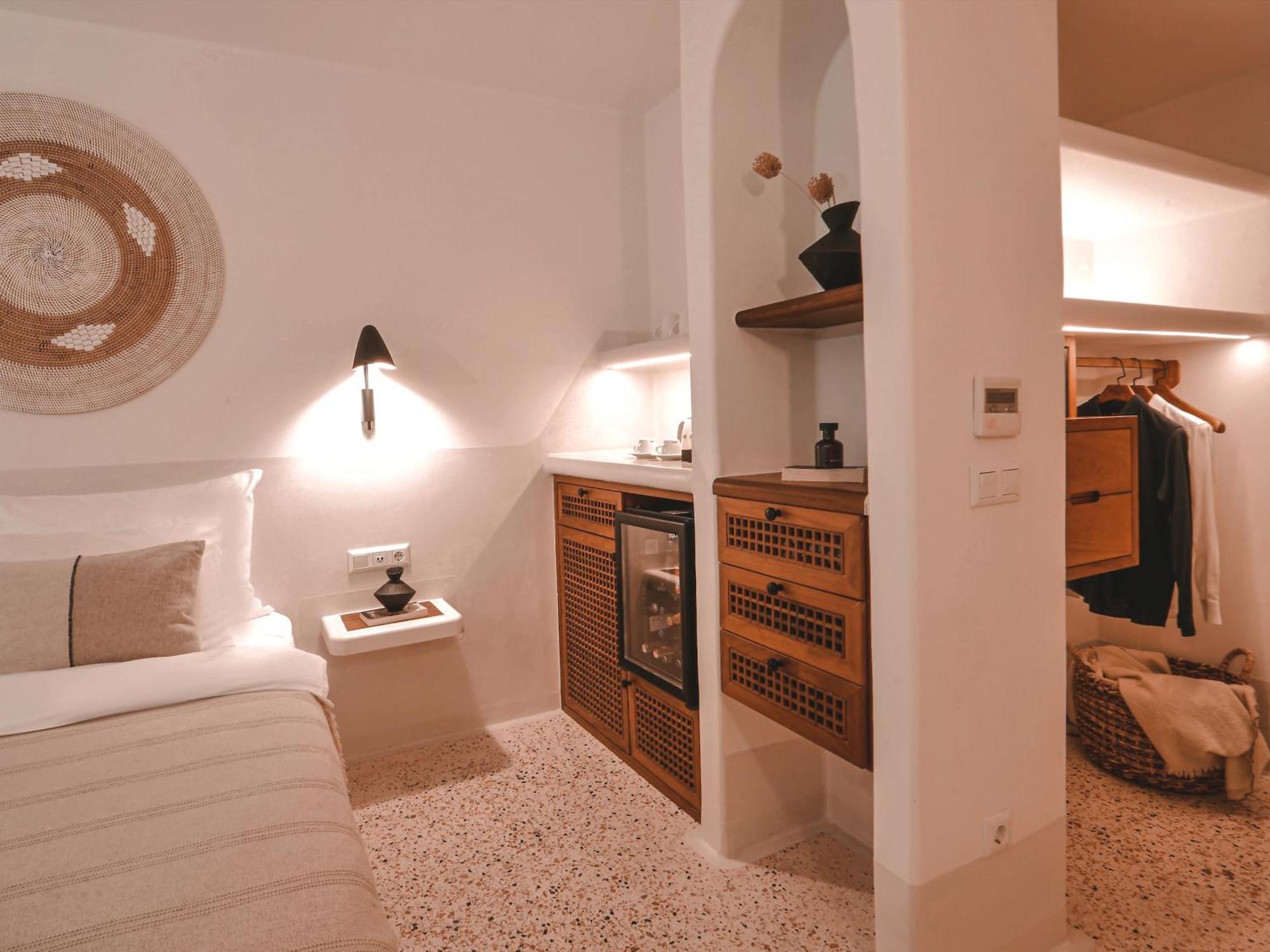 Perios Beach House - Adults Only Turunç Rum bild